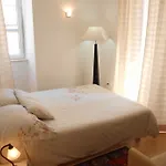 Miro Studio Apartments